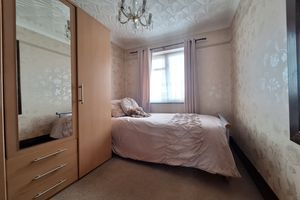 Bedroom- click for photo gallery